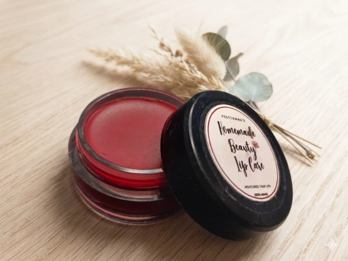 Tinted lip balm